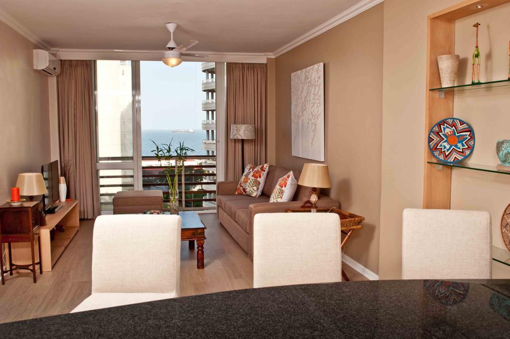 304 Lighthouse Mall Umhlanga Rocks Camera foto